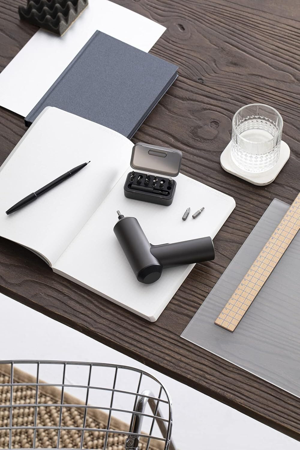 Xiaomi Mijia Cordless Rechargeable Screwdriver 3.6V 2000mAh Li-ion 5N.m Electric Screwdriver With 12Pcs S2 Screw Bits