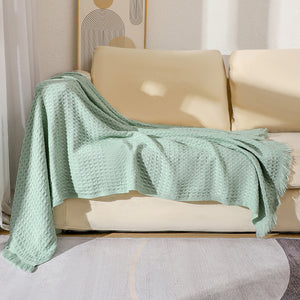 130*230CM Cyan Nordic Solid Color Knitted Sofa Throw Blanket with Tassels - Waffle Weave Polyester Decorative Blanket

Wrap yourself in warmth and style with our 130*230CM Cyan Nordic Solid Color Knitted Sofa Throw Blanket! Made from soft and cozy waffle weave polyester, this decorative blanket features delicate tassels, adding both texture and charm to your living space. Perfect for snuggling on the sofa or adding a pop of colour to your room