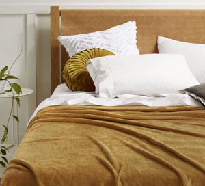 Accessorize Super Soft Blanket Queen/King Gold Harmony

Experience the ultimate comfort with our Accessorize Super Soft Blanket in Queen/King size! Made with luxurious, soft material, this blanket will keep you warm and cozy. The gold harmony design adds a touch of elegance to any room. Get ready to snuggle up and relax in style
