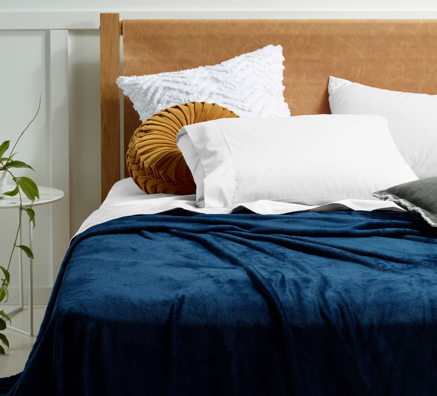 Accessorize Super Soft Blanket Queen/King Ink Blue

Wrap yourself in ultimate comfort and luxury with the Accessorize Super Soft Blanket. Made with premium quality materials, this blanket is designed to provide you with a cozy and warm experience. Perfect for queen and king-sized beds, its ink-blue colour adds a touch of elegance to any bedroom. Treat yourself to a good night's sleep with this must-have accessory