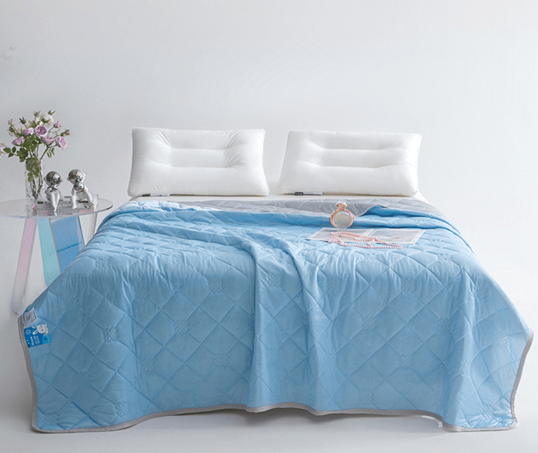 Christmas gifts for loved ones Aussie Summer Cooling Quilt – 4 Sizes, Breathable, Lightweight & Skin - Friendly for Refreshing Sleep All Season(150cm*200cm) - Factory Direct Shop