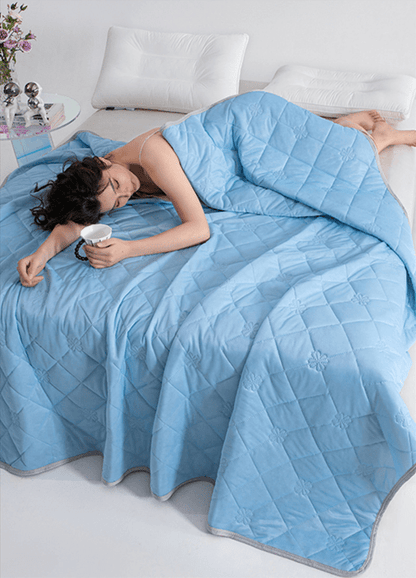 Christmas gifts for loved ones Aussie Summer Cooling Quilt – 4 Sizes, Breathable, Lightweight & Skin - Friendly for Refreshing Sleep All Season(150cm*200cm) - Factory Direct Shop