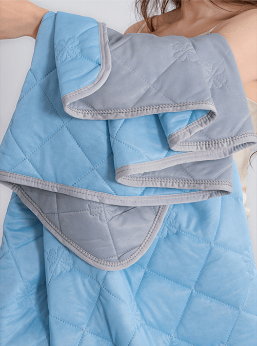 Christmas gifts for loved ones Aussie Summer Cooling Quilt – 4 Sizes, Breathable, Lightweight & Skin - Friendly for Refreshing Sleep All Season(150cm*200cm) - Factory Direct Shop