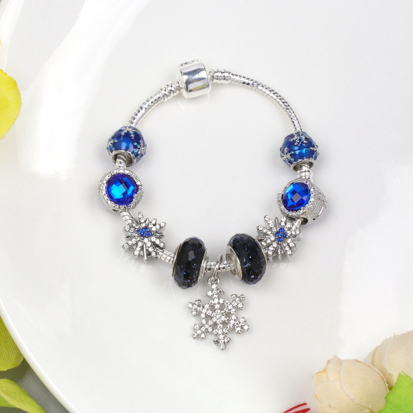 Rhinestone Blue Cat’s Eye Starry Glaze Beads Bracelet with Snowflake Pendant(17cm)