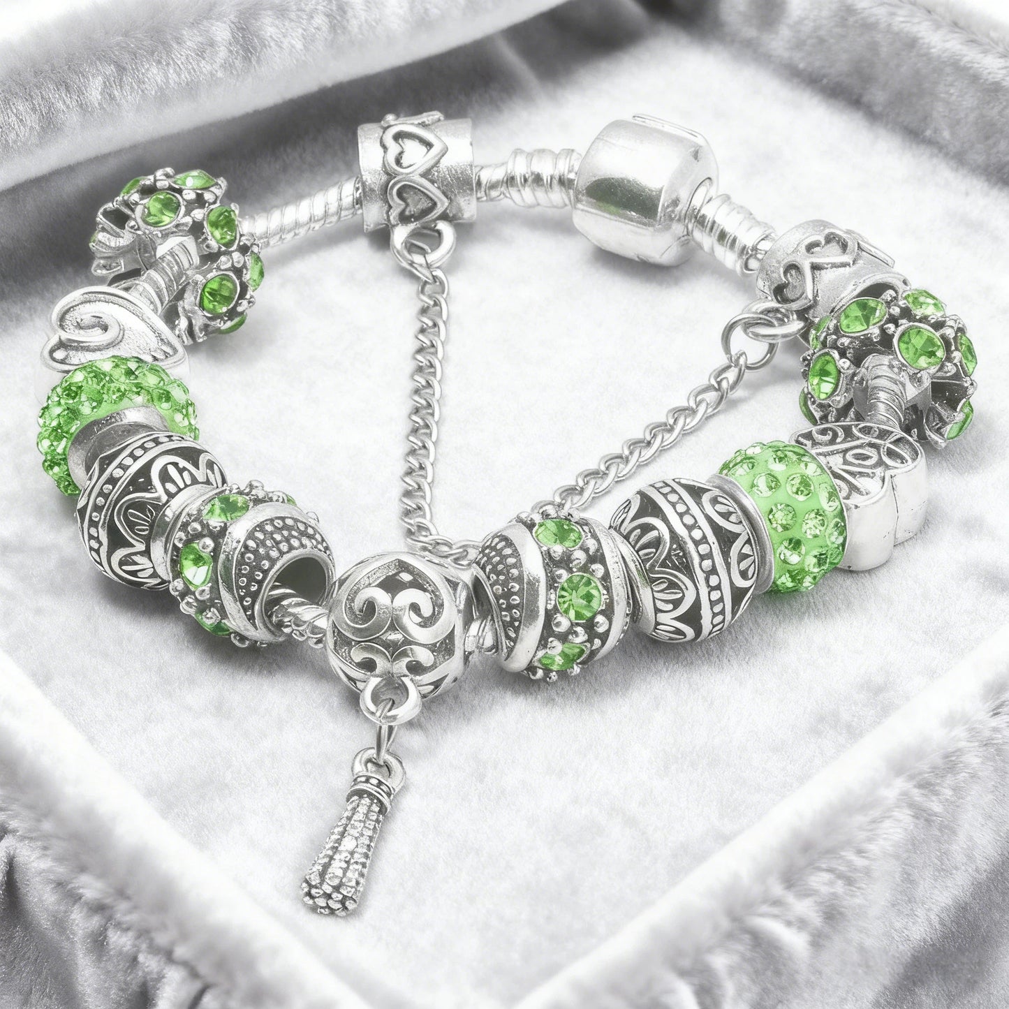 Women’s Vintage Silver-Plated Charm Bracelet - Crystal-Embedded Hollow Carved Multi-Bead Fashion Jewelry(green-19cm)