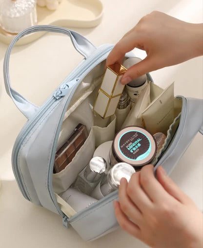 Green Premium PU Leather Portable Makeup Bag - Large Capacity Waterproof Travel Cosmetic Organizer(Cosmetics are shooting props, not included)