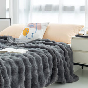 Dark Grey 100*160cm Plush Toscana Rabbit Hair Throw Blanket - Soft Flannel Fleece for All Seasons, Perfect for Couch & Bed