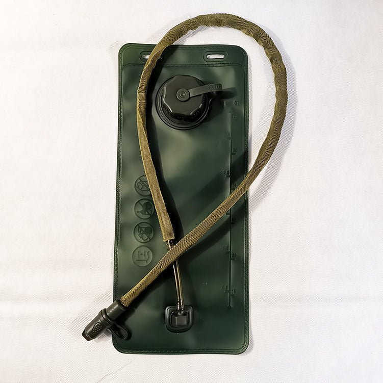 Outdoor Green 2.5L Hydration Bladder for Running & Cycling - Eco - Friendly PEVA Material Water Reservoir Pack Insert with Bite Valve & 93CM Water Pipe - Factory Direct Shop