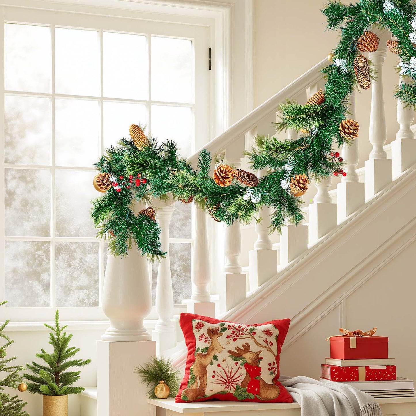 Christmas Garland, 2750mm Artificial Christmas Garland with Light String, Faux Greenery Decoration with Berry Clusters, Pine Needles, Pine Cones, Realistic Xmas Collection for Mantel Fireplace